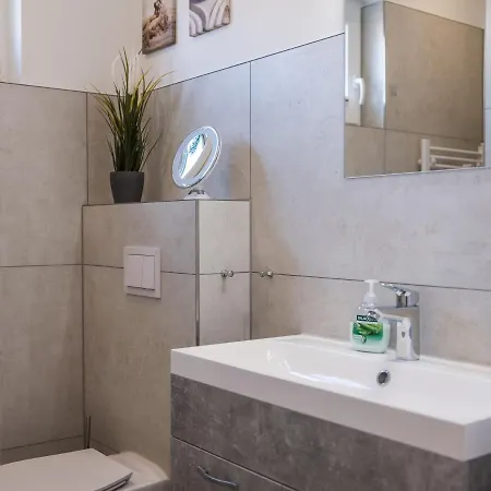 Naturpark-5 Sterne Ferienhaus-kamin-sauna-see Vakantiehuis