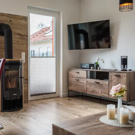 Naturpark-5 Sterne Ferienhaus-kamin-sauna-see *