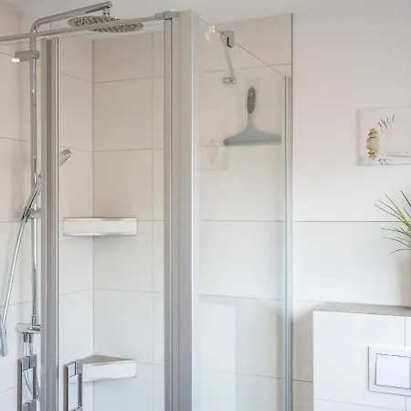 Holiday home Naturpark-5 Sterne Ferienhaus-kamin-sauna-see
